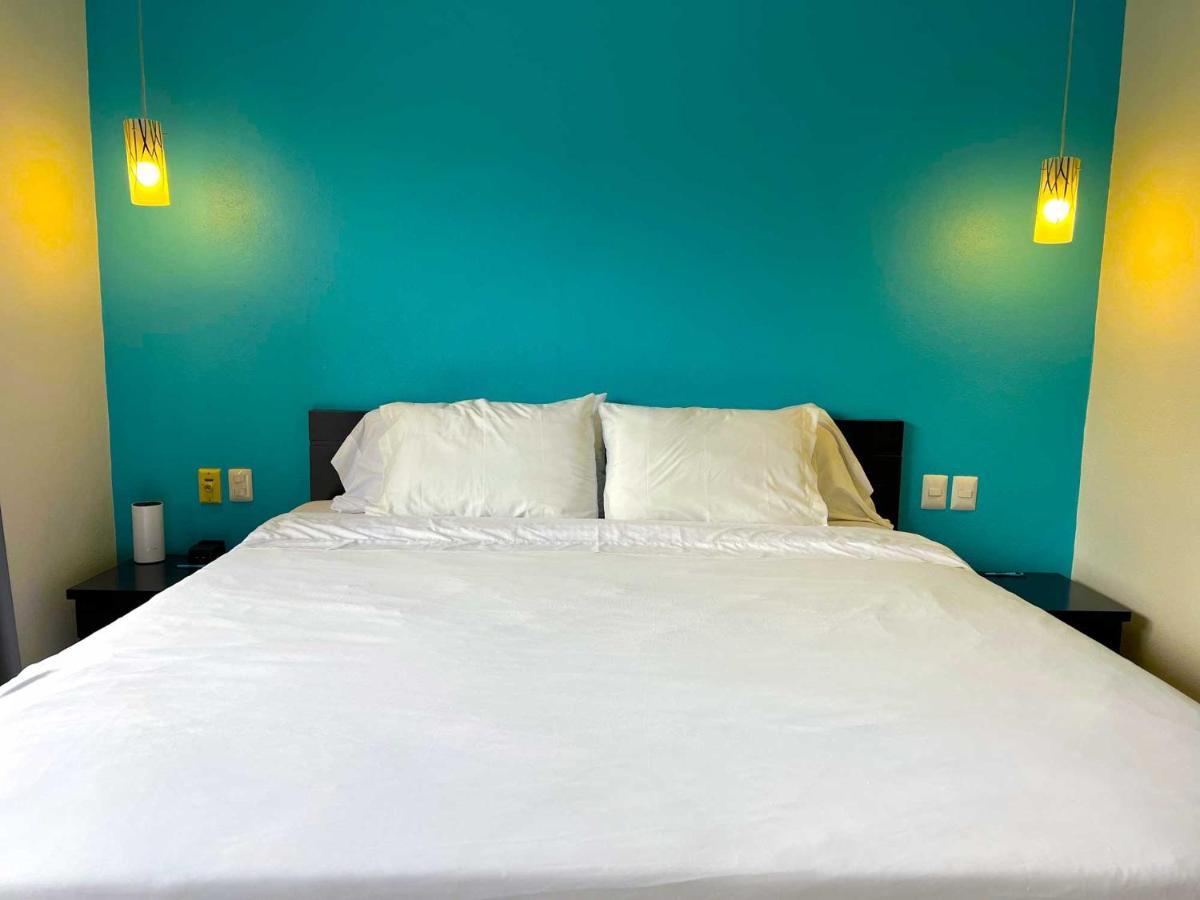 פוארטו ואלארטה Cardenas Suites מראה חיצוני תמונה